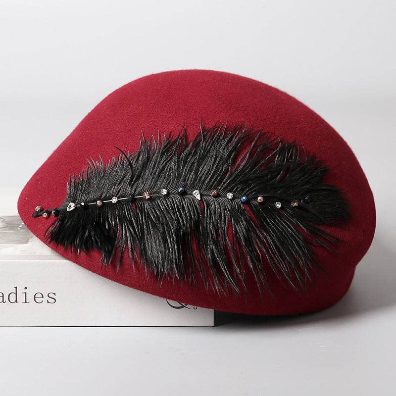 Autumn And Winter Retro Style Feather Decorative Wool Beret - Odeita