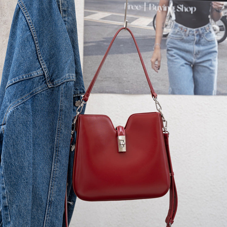 Fashionable All-match Portable Commuter Shoulder Messenger Bag