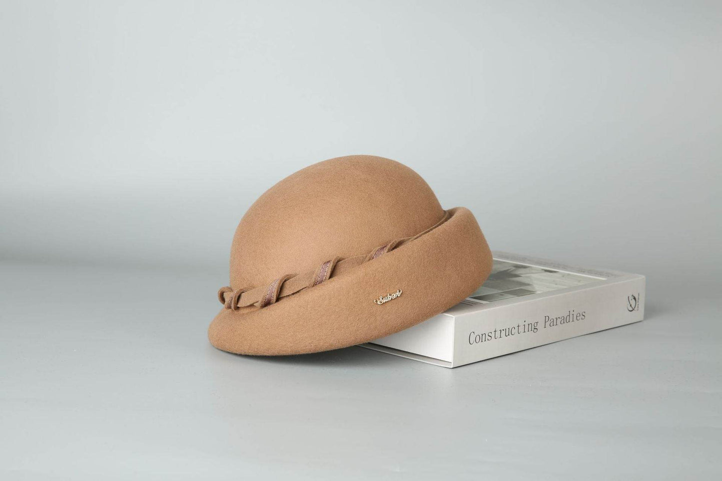 French Hepburn Style Woolen Beret Artistic Australian Wool - Odeita