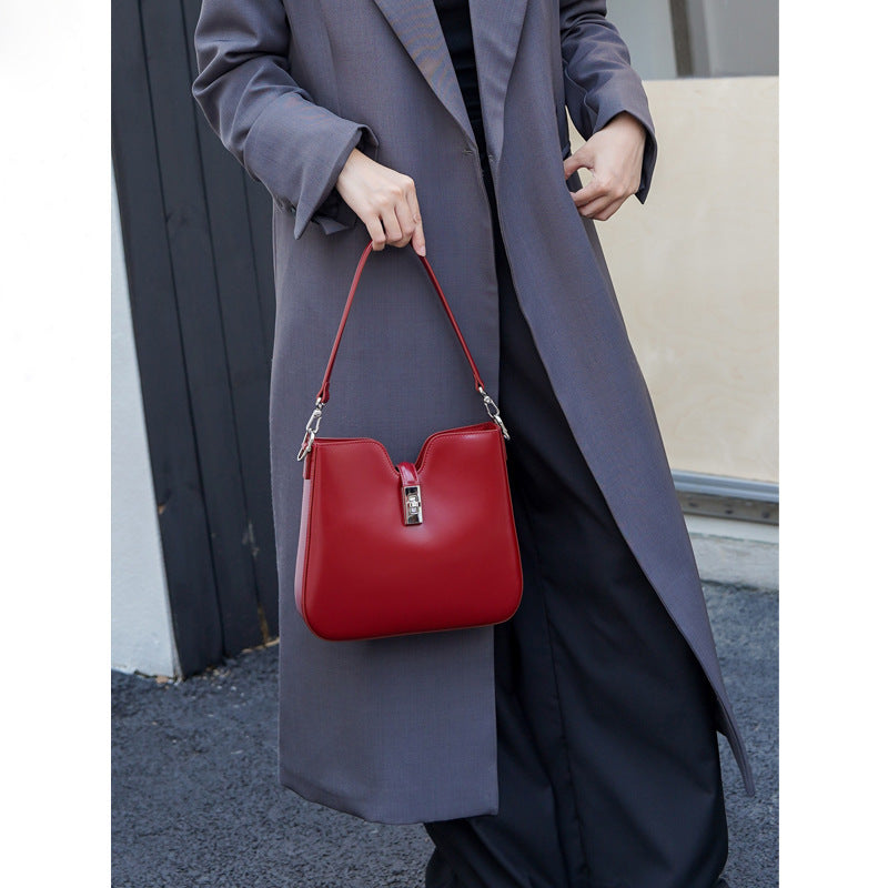Fashionable All-match Portable Commuter Shoulder Messenger Bag