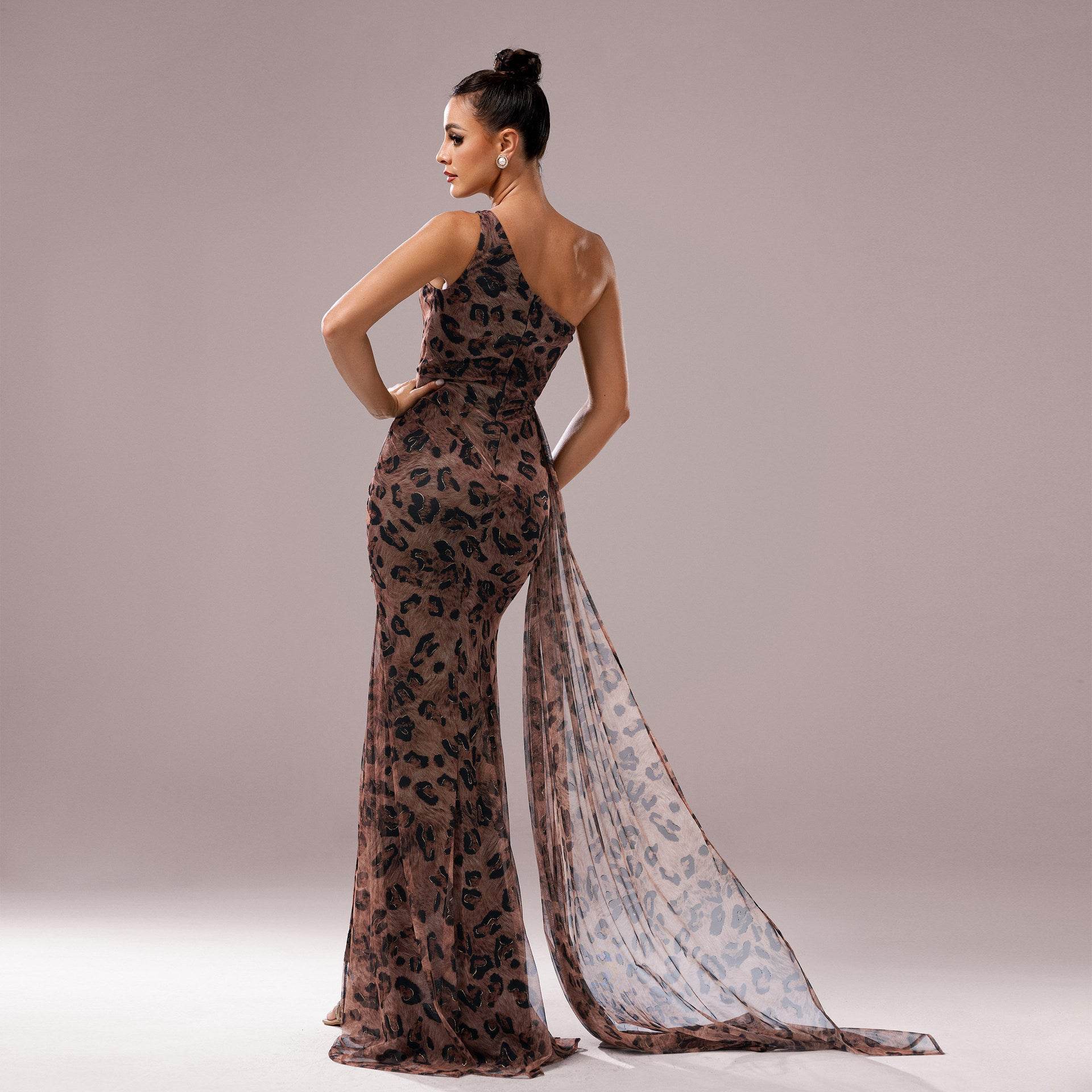 One-shoulder Diagonal Collar Leopard Sequined Evening Dress - Odeita