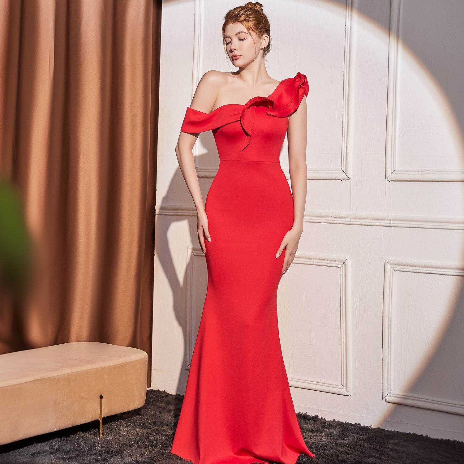 High-end Slant Shoulder Slimming Long Dress - Odeita