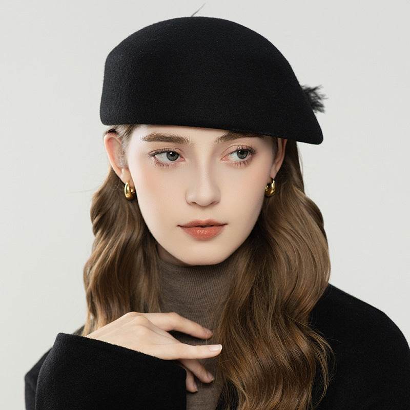 Autumn And Winter Retro Style Feather Decorative Wool Beret - Odeita